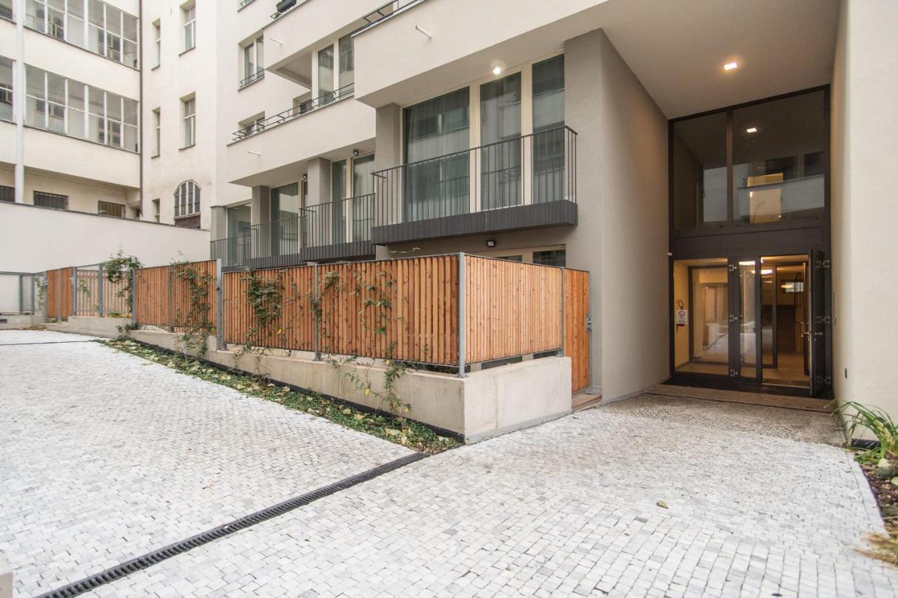 Apartment With Balcony Prague Exterior photo