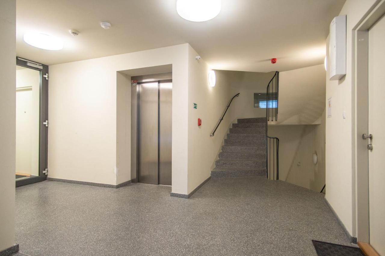 Apartment With Balcony Prague Exterior photo